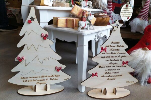 Albero di Natale in legno con frase personalizzabile H.15cm 3105Pattycrea