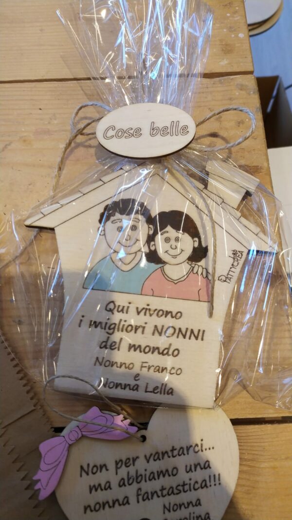 Casetta nonni con frase personalizzabile h.15cm Pattycrea