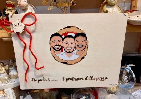 Rettangolo in legno inciso a laser con foto logo pizzeria con frase personalizzata L.40cm Pattycrea