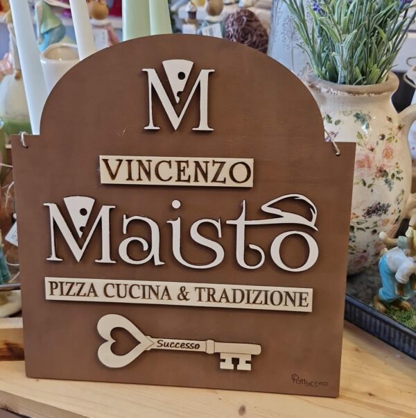 Logo legno vincenzo maisto H30cm 4216 Pattycrea