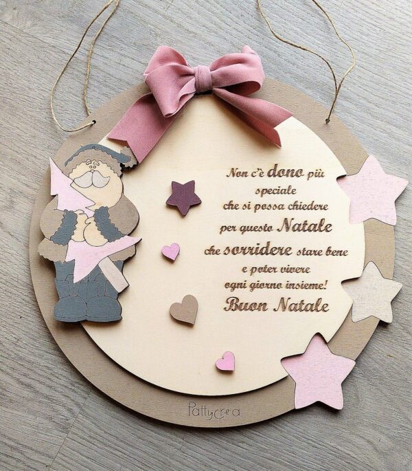 Fuoriporta Natale in legno con scritta e frase incisa personalizzabile  fiori, fiocchi   D.30cm 3075 Pattycrea